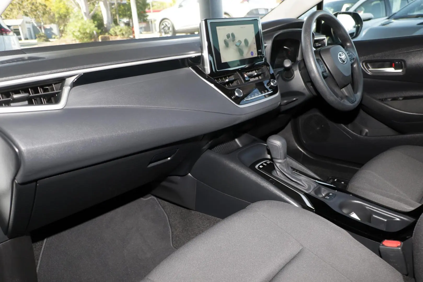 2025 Toyota Corolla Gallery Image 8