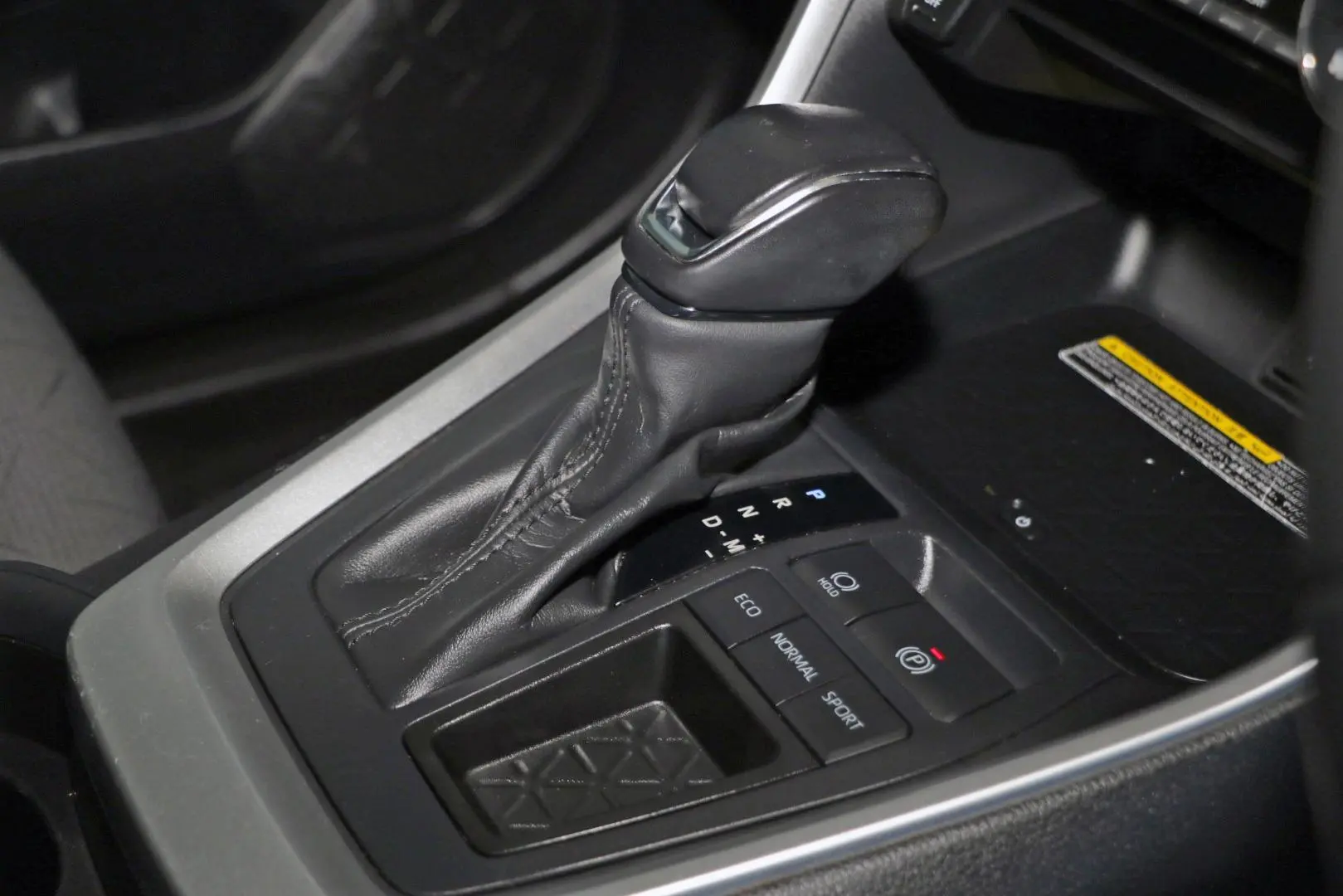 2021 Toyota RAV4 Gallery Image 13