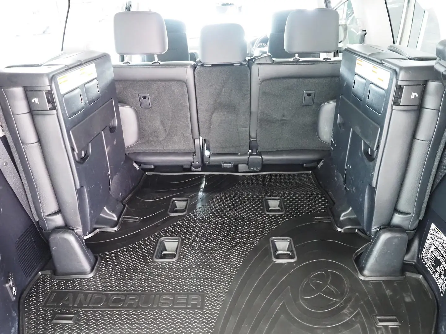 2018 Toyota Landcruiser Gallery Image 14