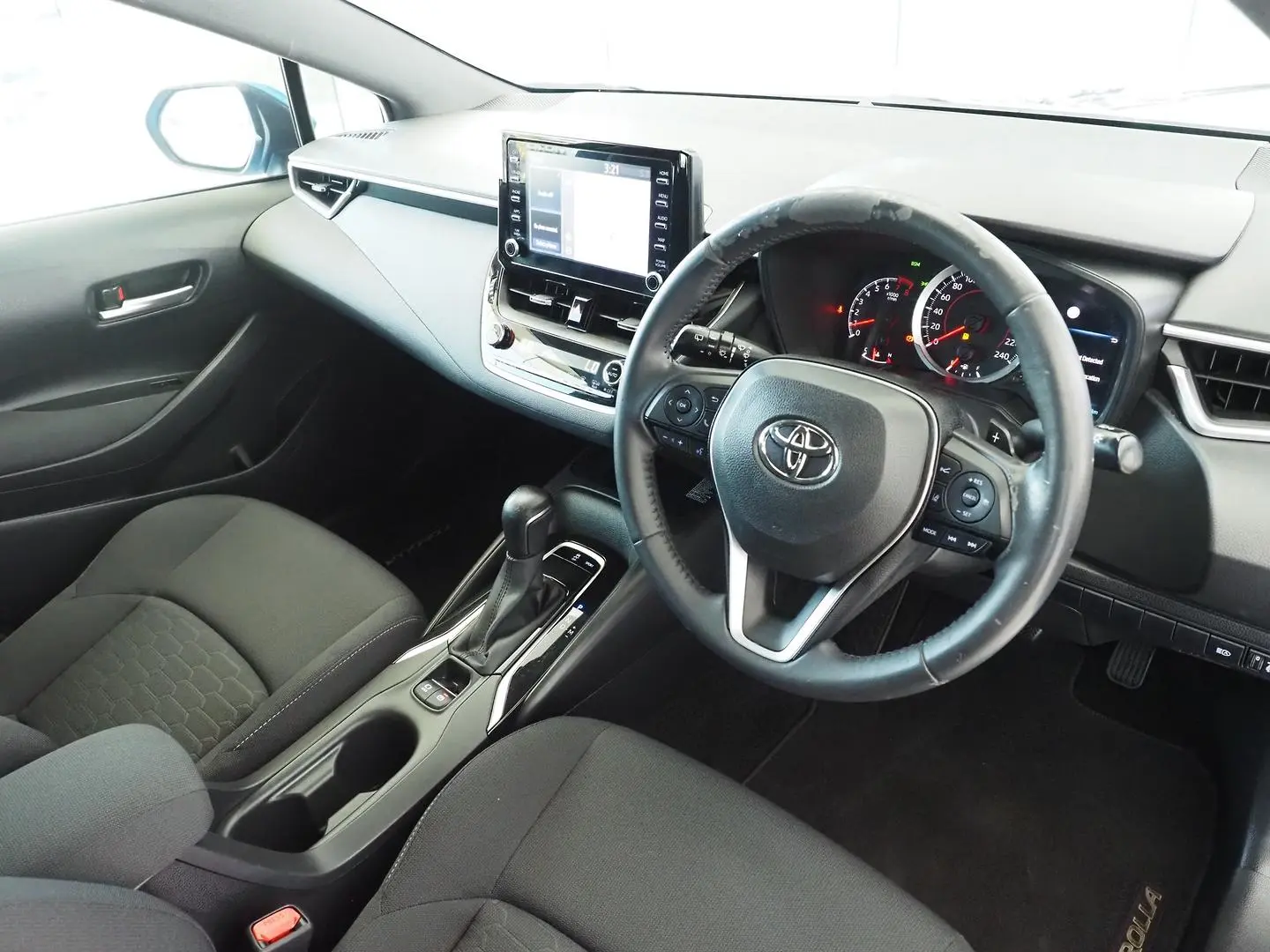 2019 Toyota Corolla Gallery Image 4