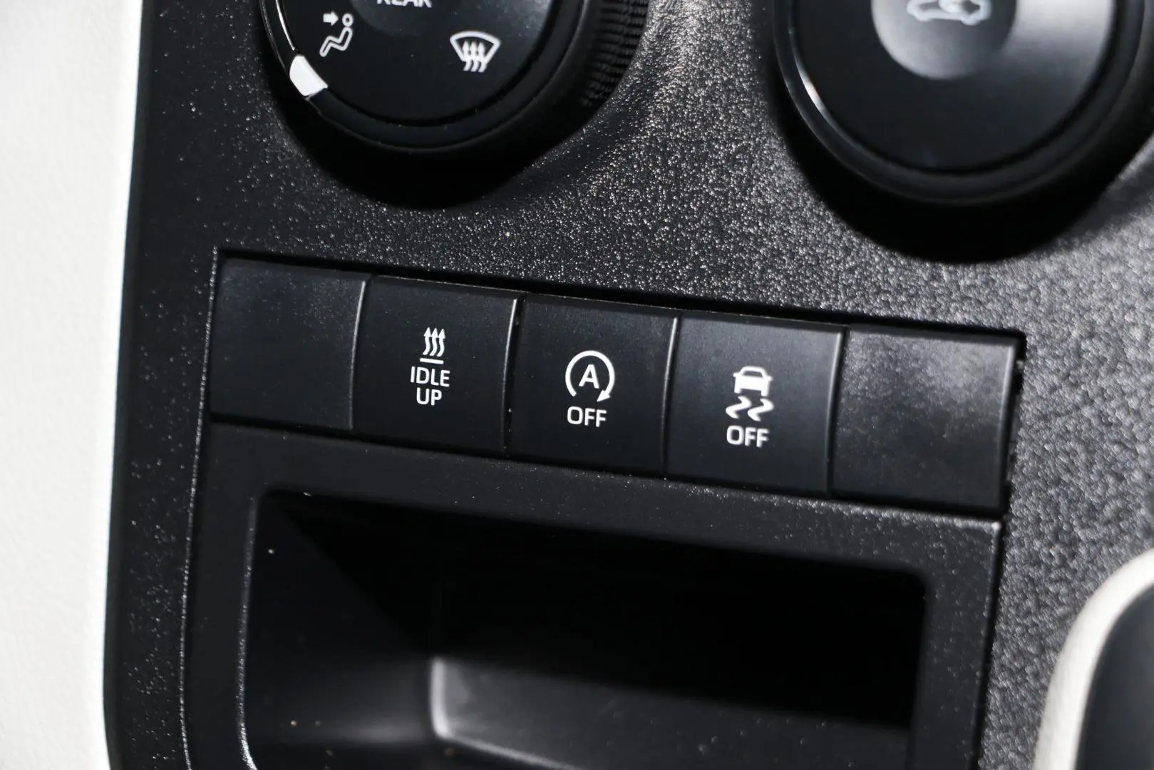 2021 Toyota Hiace Gallery Image 13