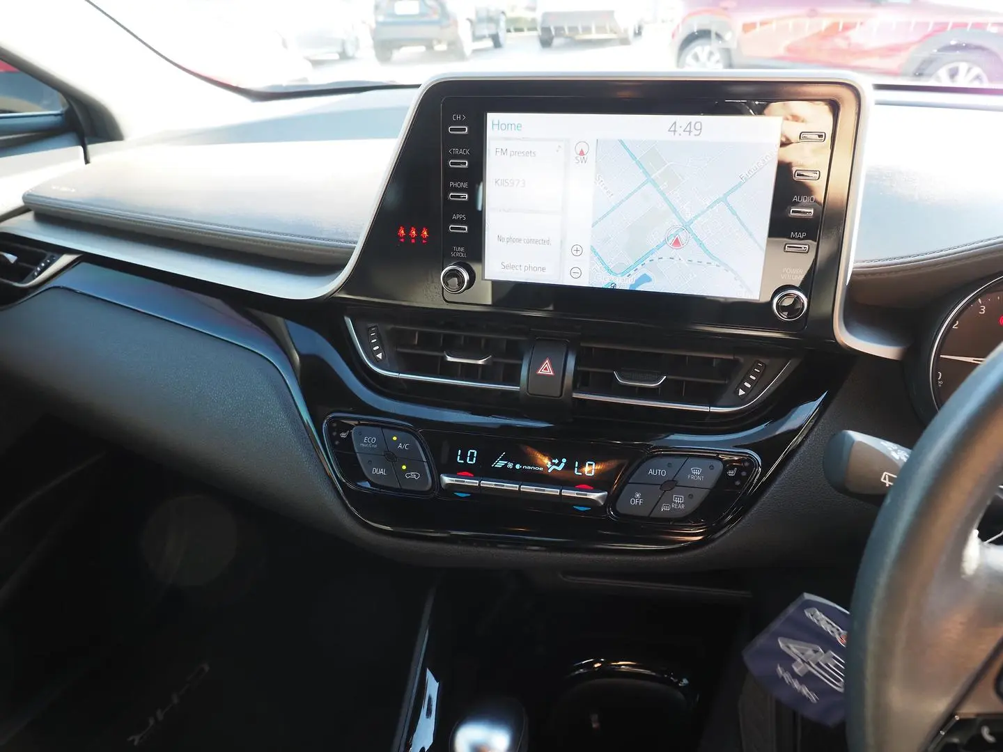 2022 Toyota C-HR Gallery Image 14