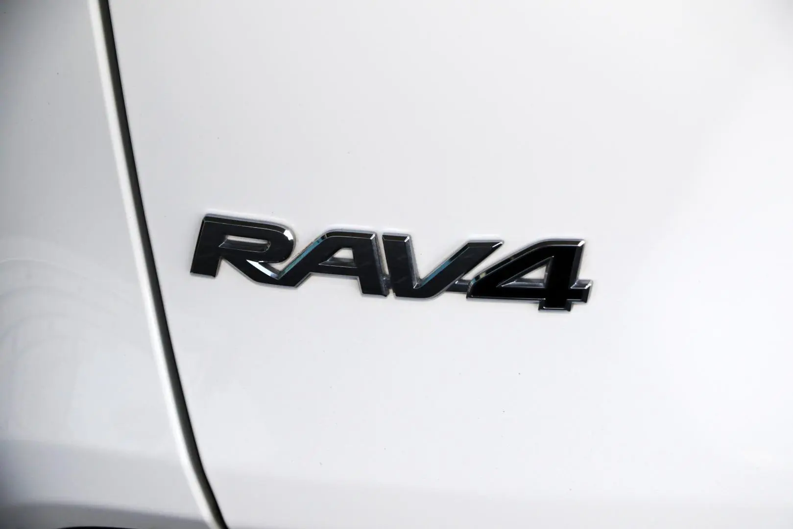 2025 Toyota RAV4 Gallery Image 21