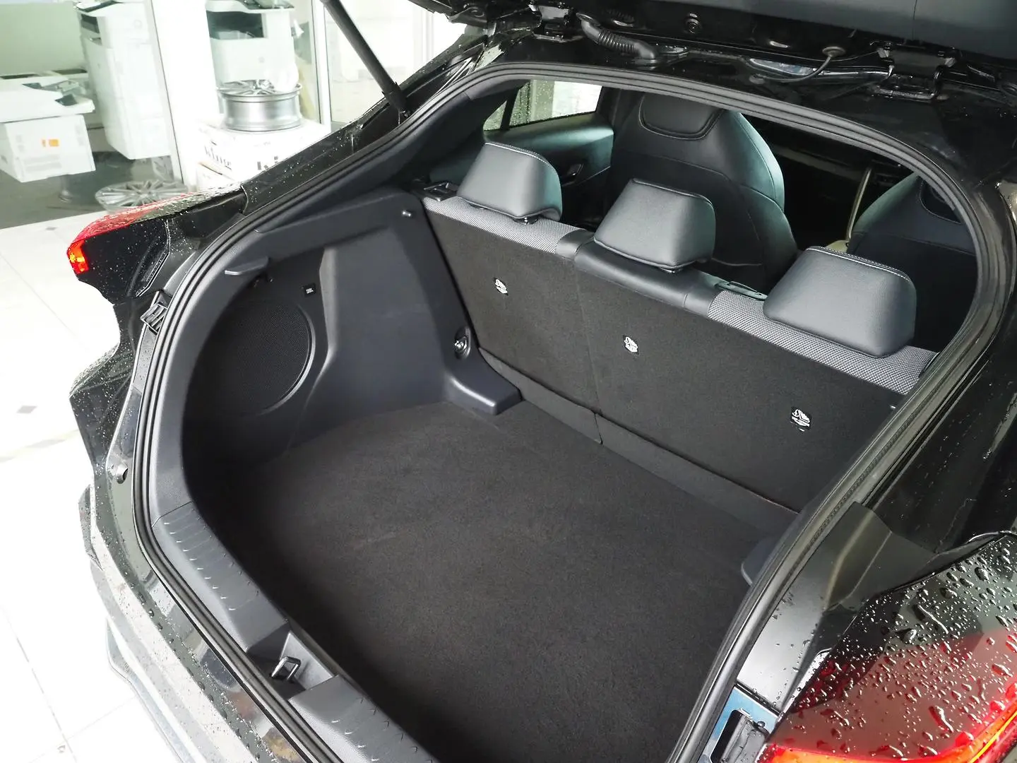 2024 Toyota C-HR Gallery Image 29