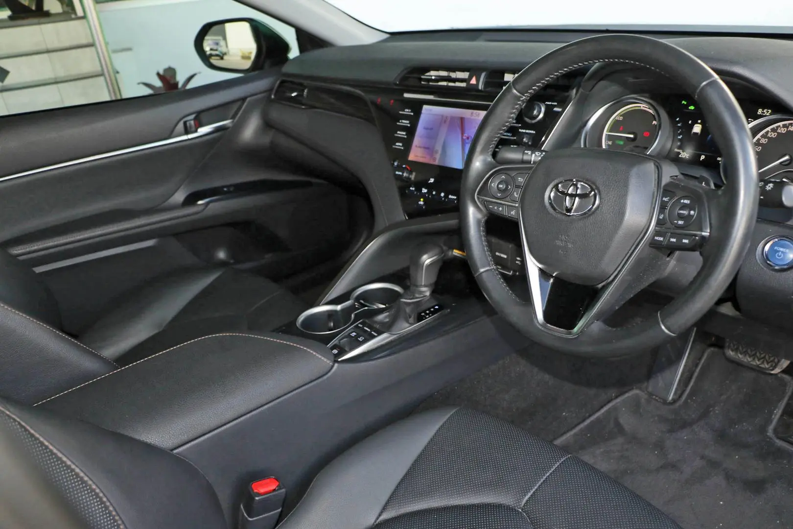 2020 Toyota Camry Image 6