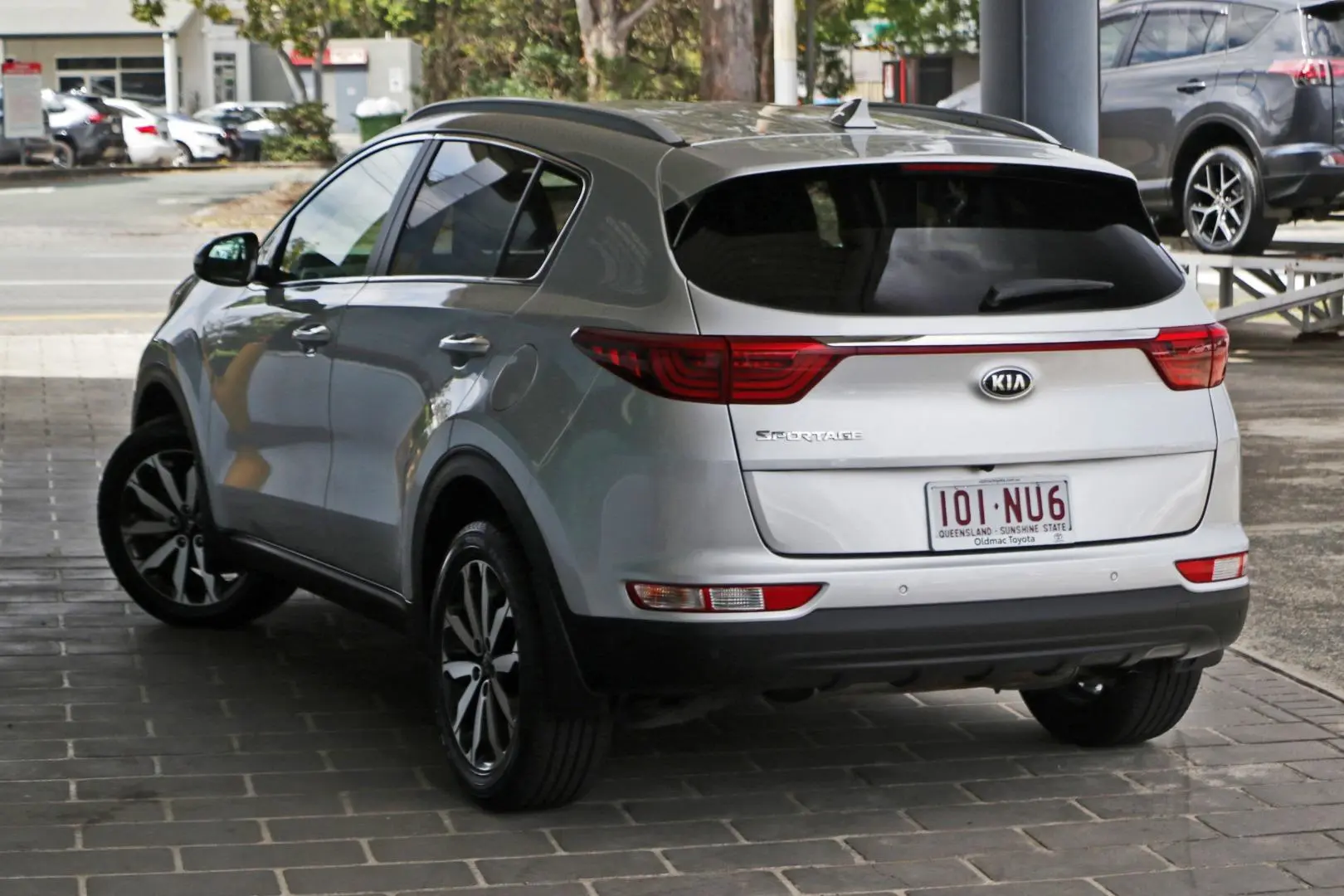 2016 Kia Sportage Gallery Image 2
