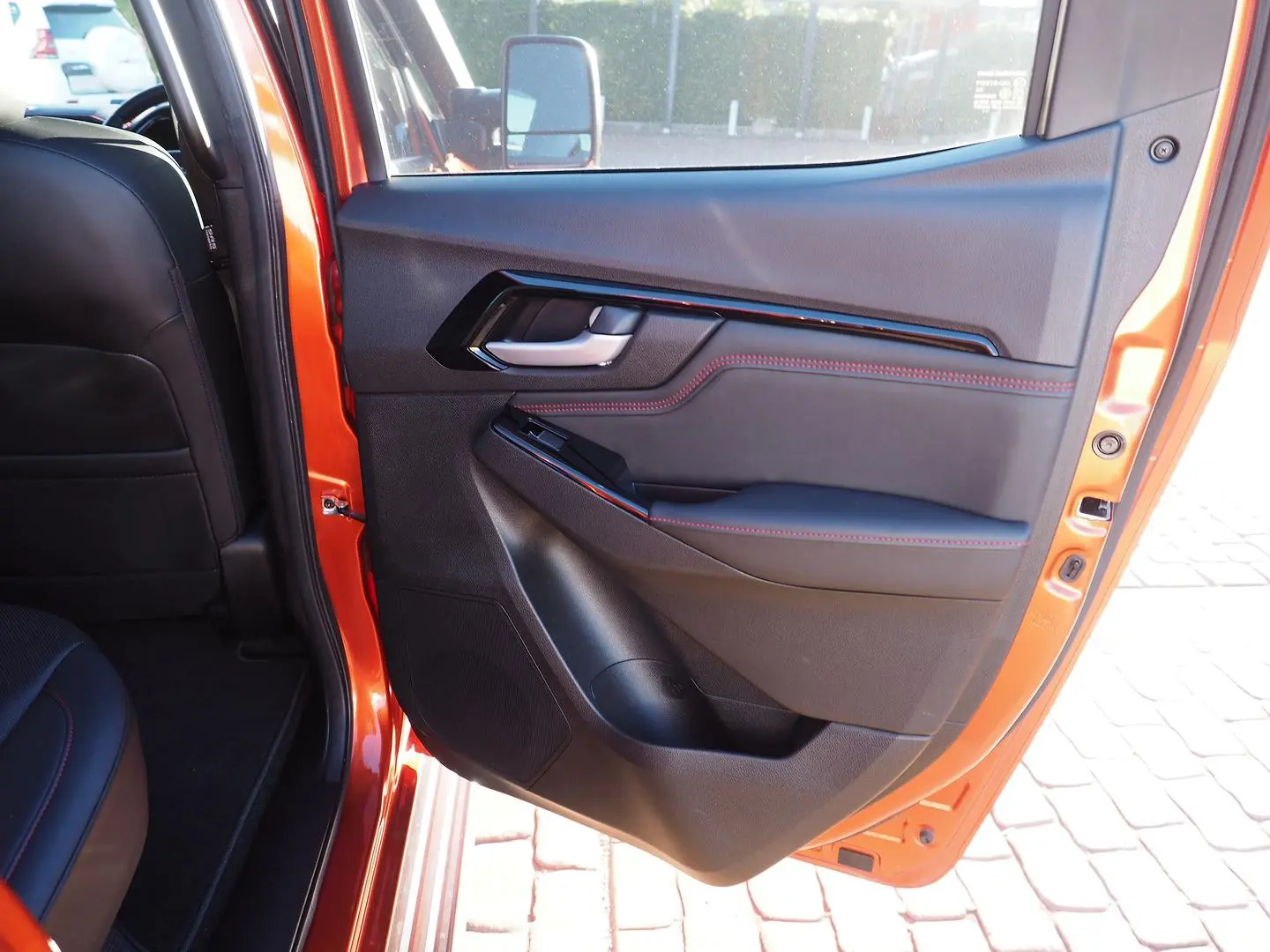 2022 Isuzu D-MAX Gallery Image 17