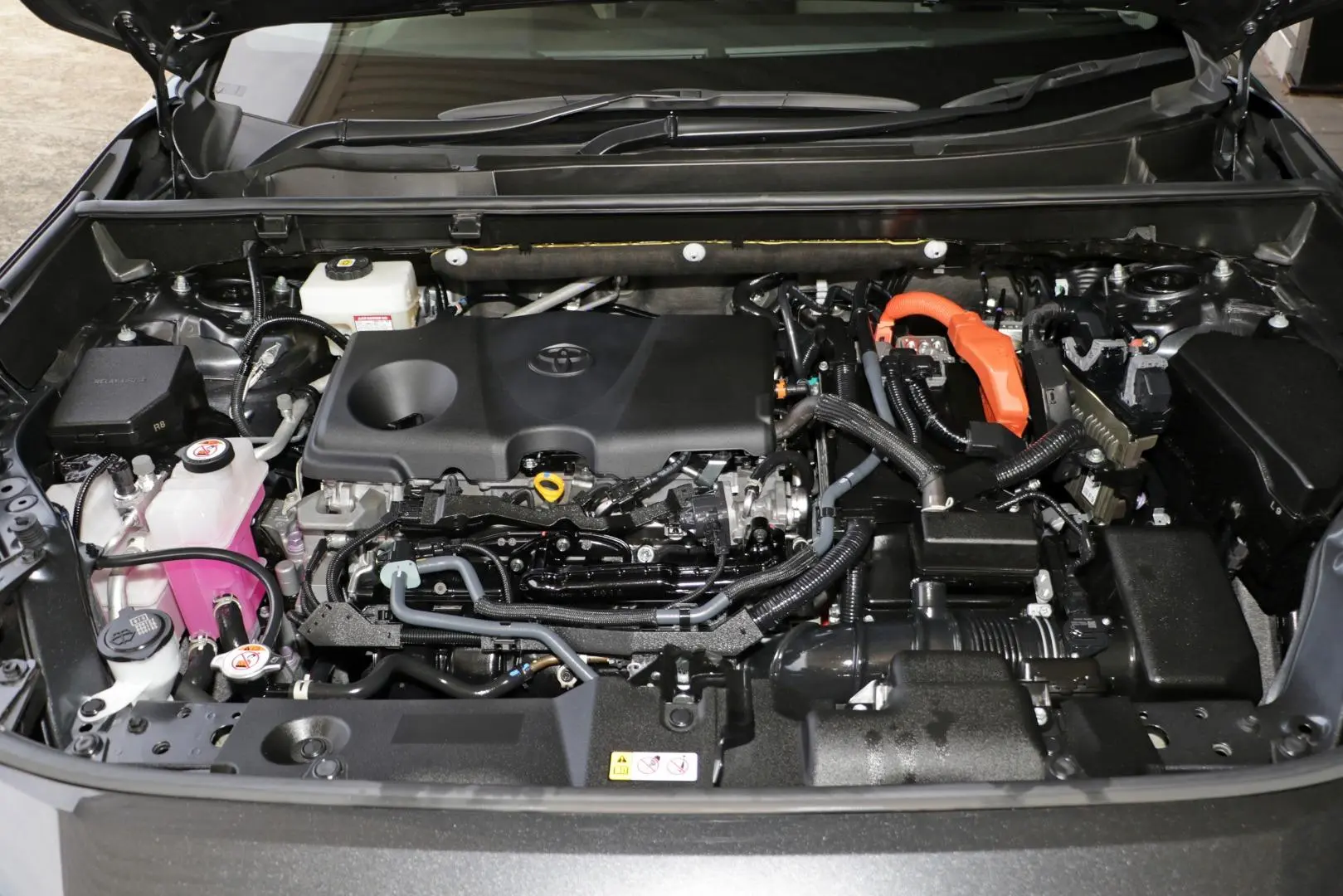 2024 Toyota RAV4 Gallery Image 21