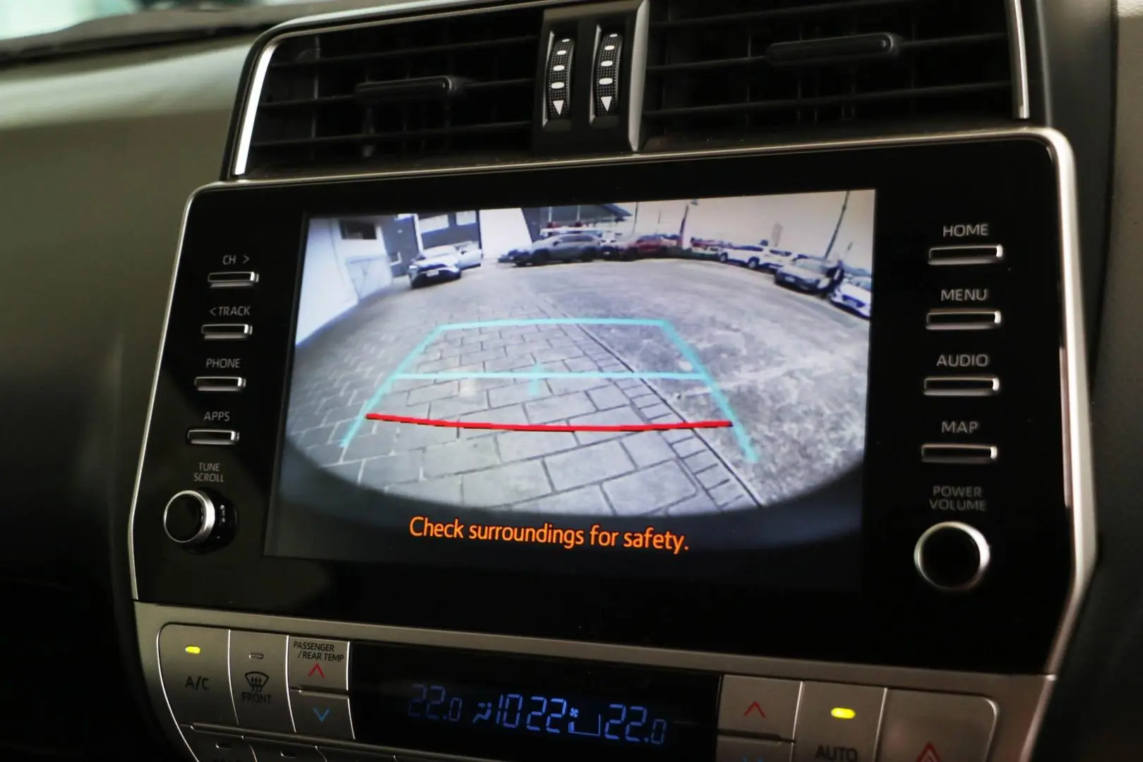 2023 Toyota Landcruiser Prado Gallery Image 13