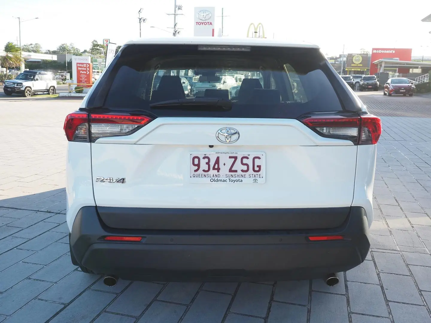 2020 Toyota RAV4 Gallery Image 6