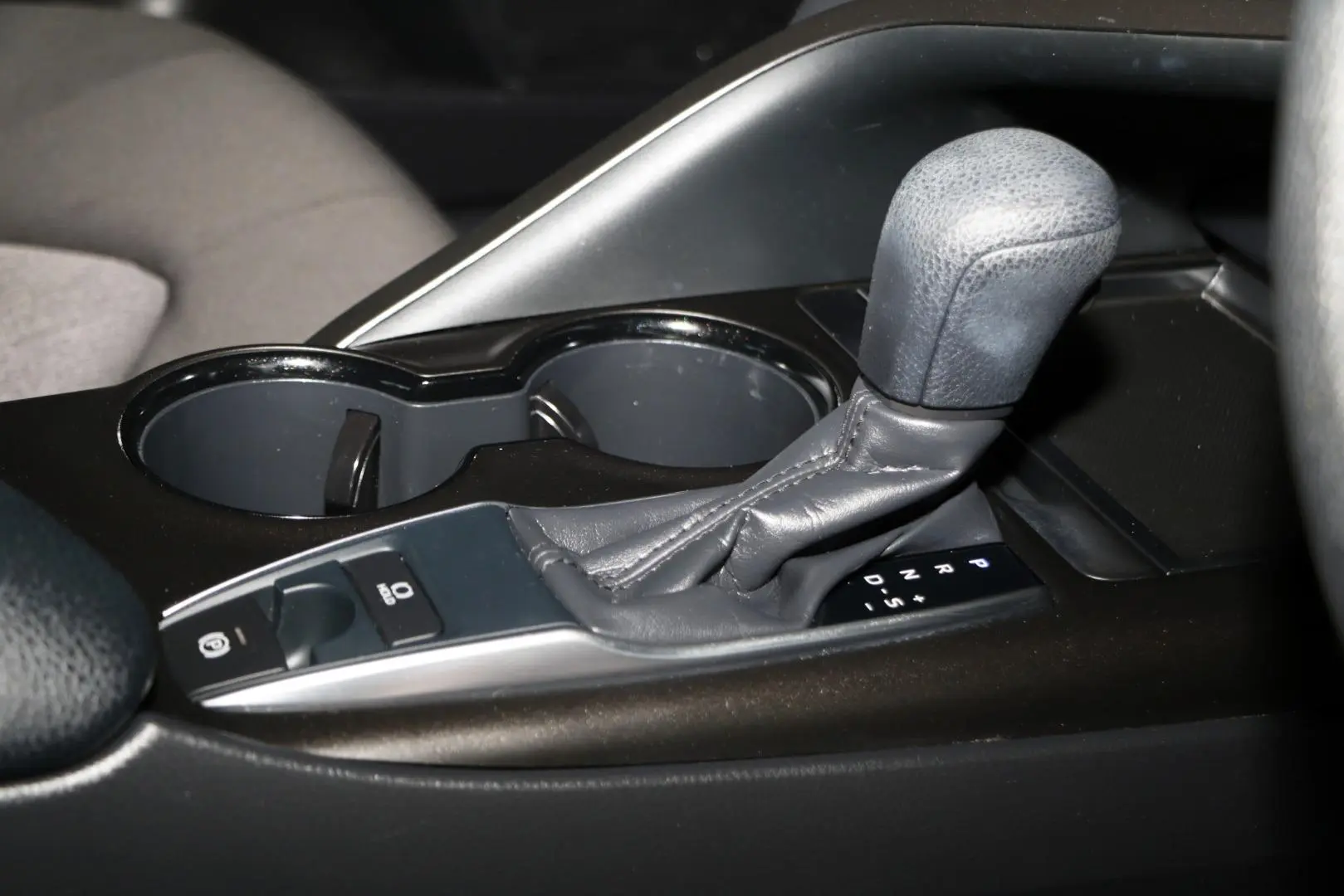 2024 Toyota Camry Gallery Image 14