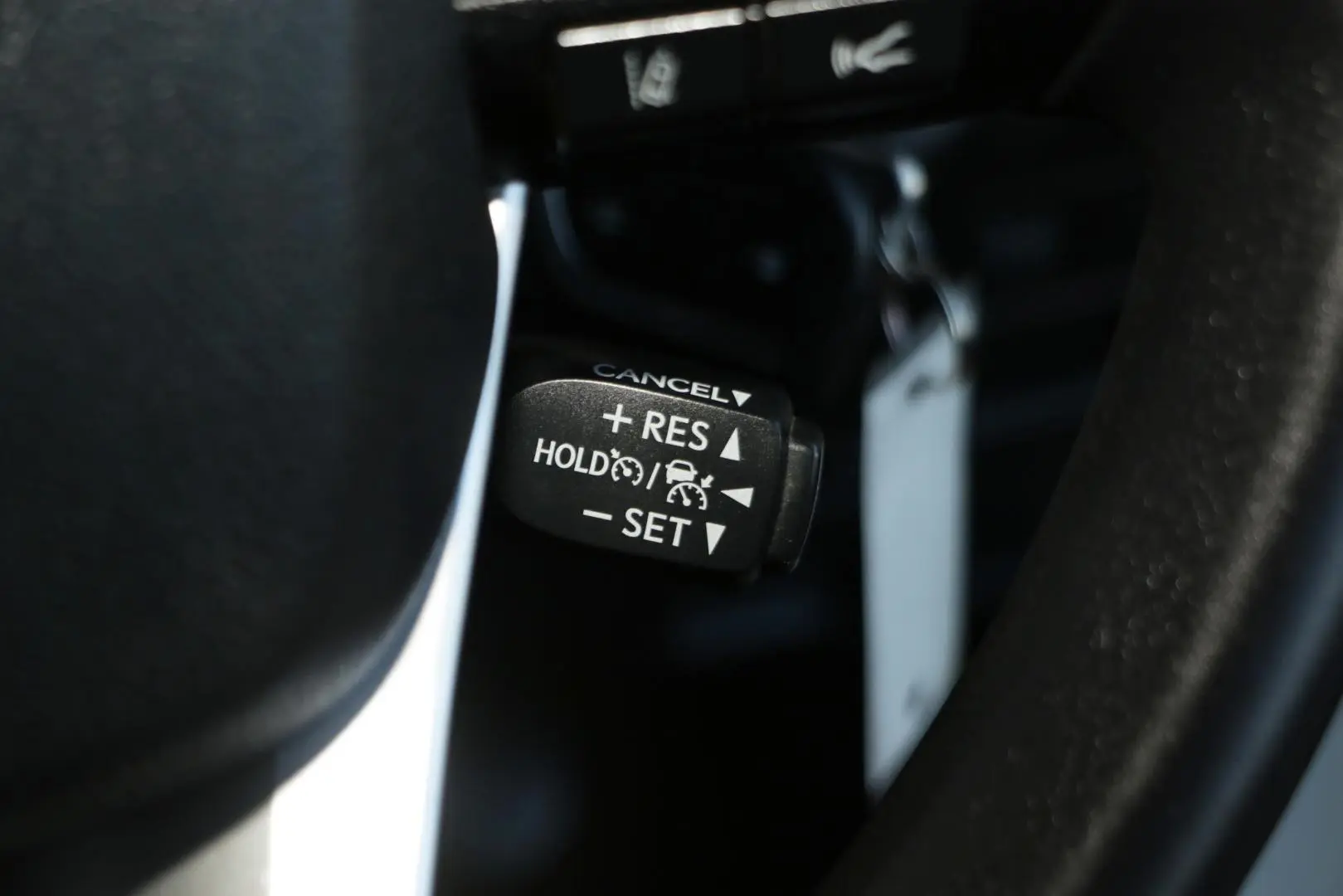 2020 Toyota Hilux Gallery Image 12