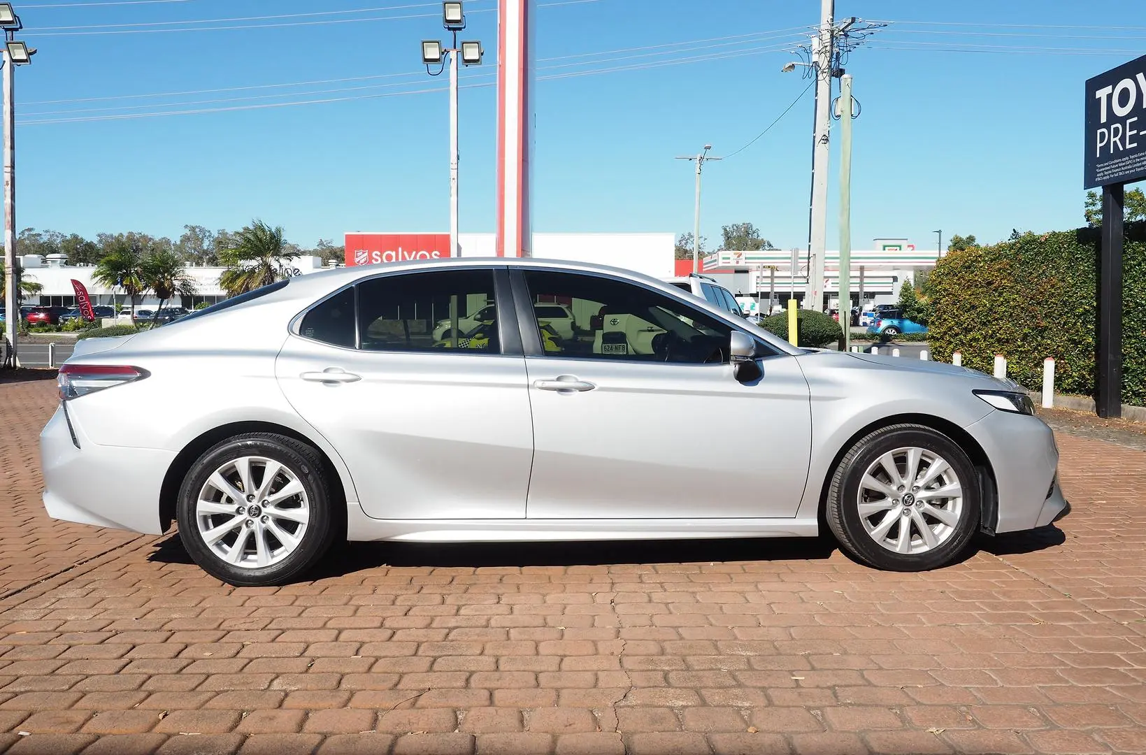 2018 Toyota Camry Gallery Image 7