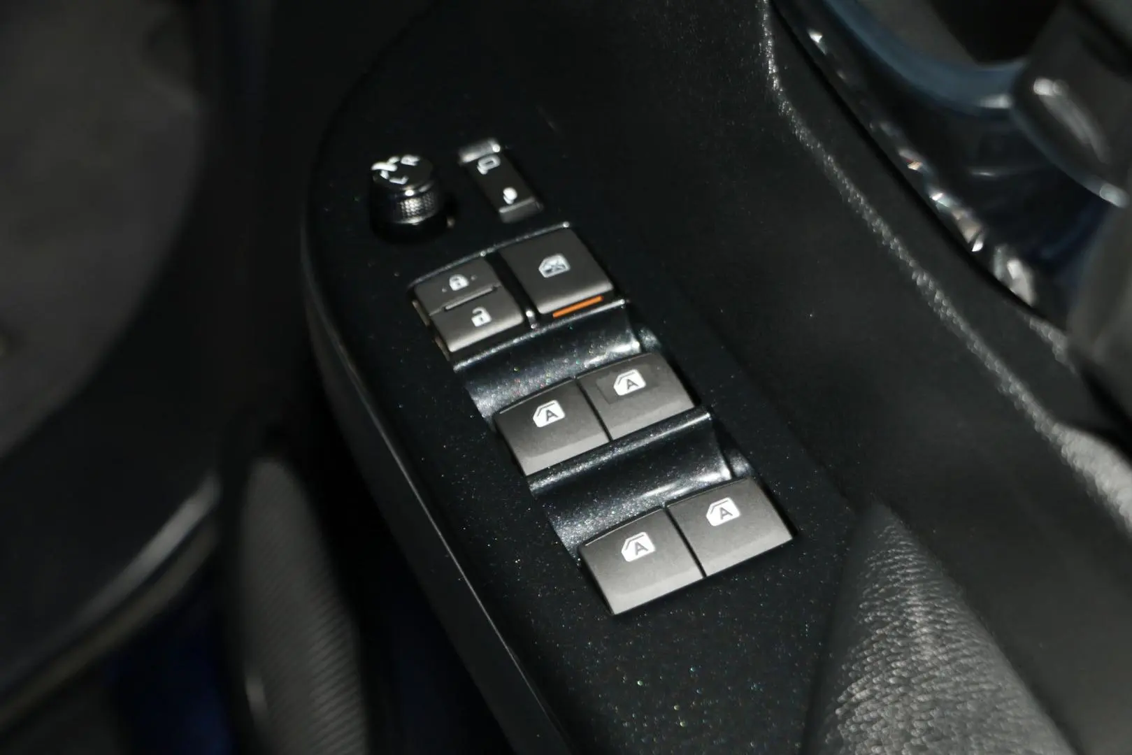 2025 Toyota Hilux Gallery Image 22
