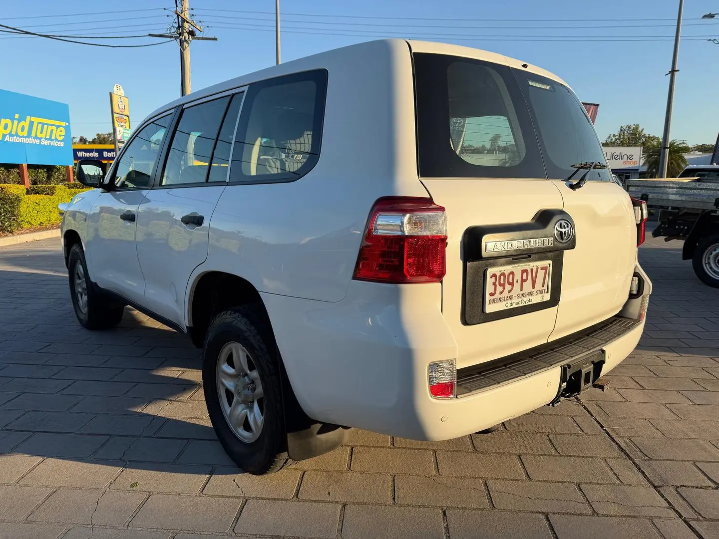 2017 Toyota Landcruiser Gallery Image 8