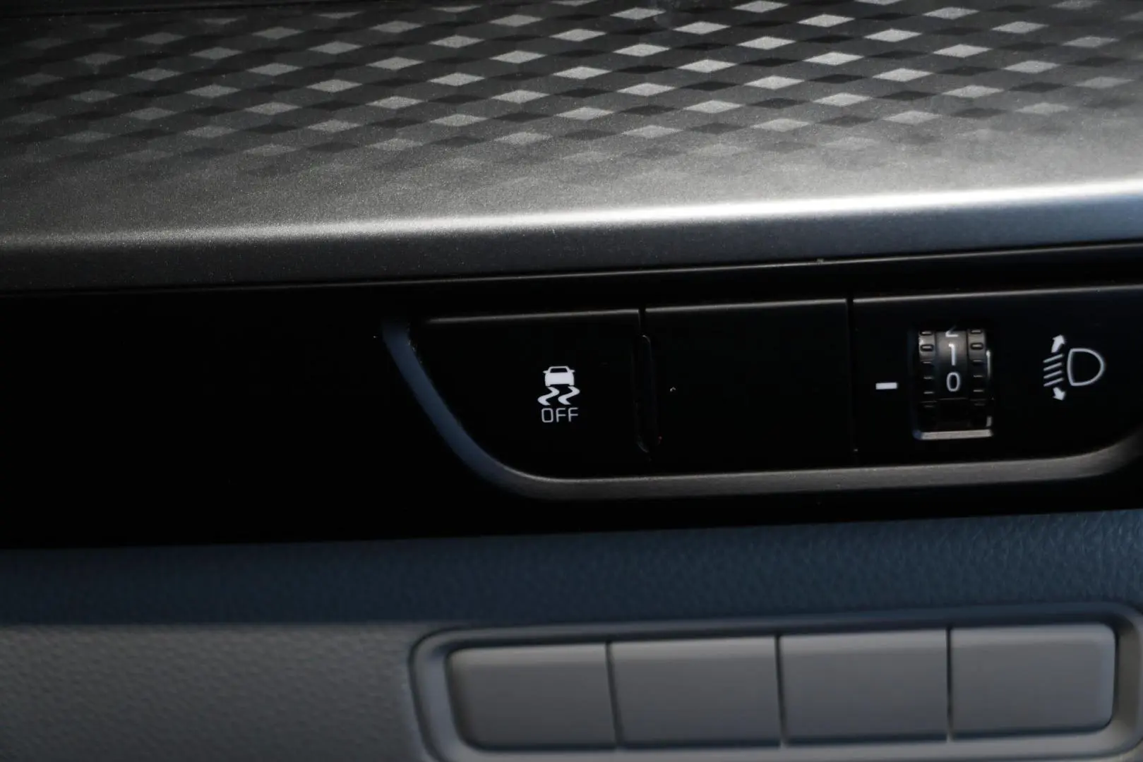 2022 Kia Carnival Gallery Image 16