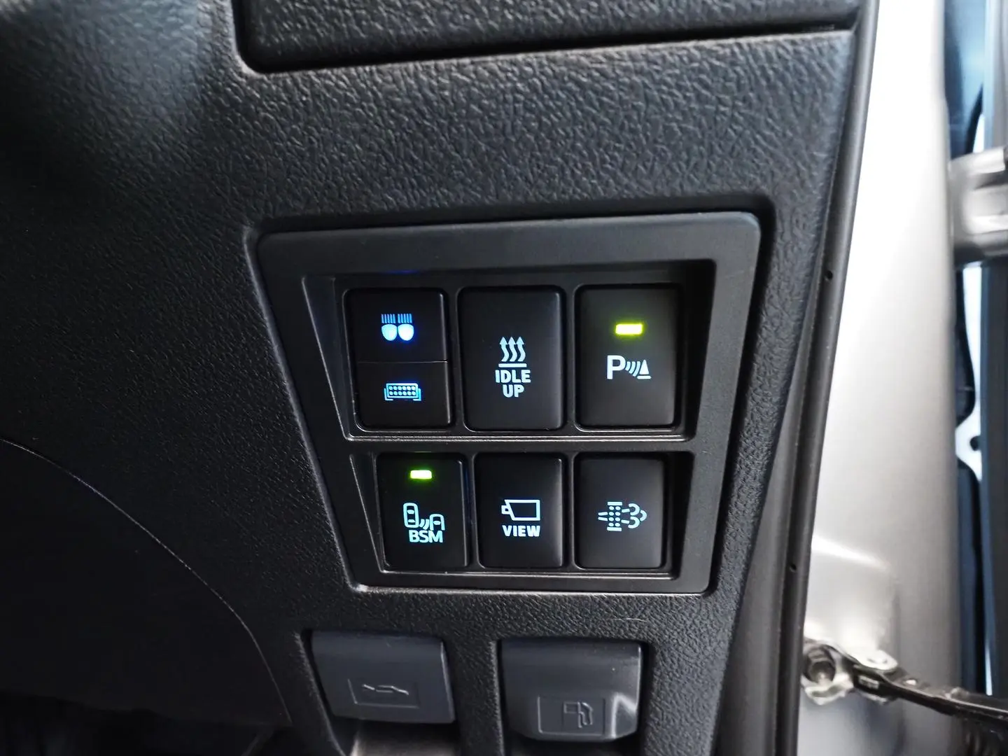 2025 Toyota Hilux Gallery Image 26