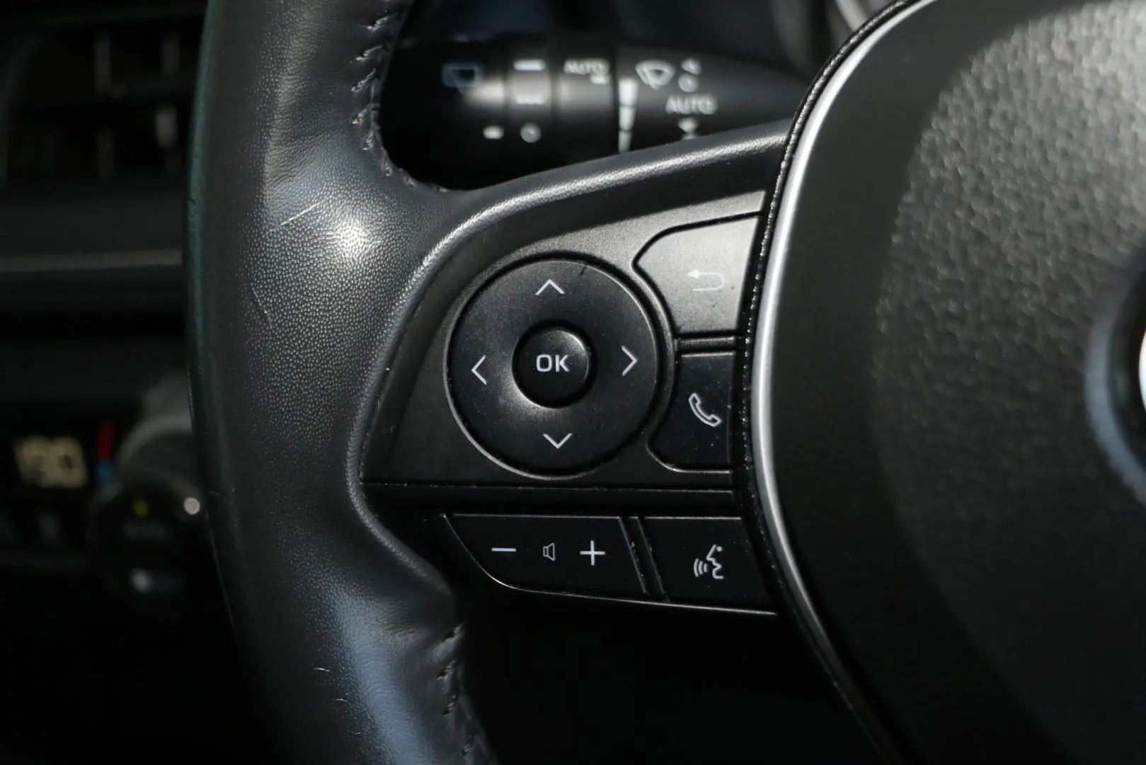 2022 Toyota RAV4 Gallery Image 16