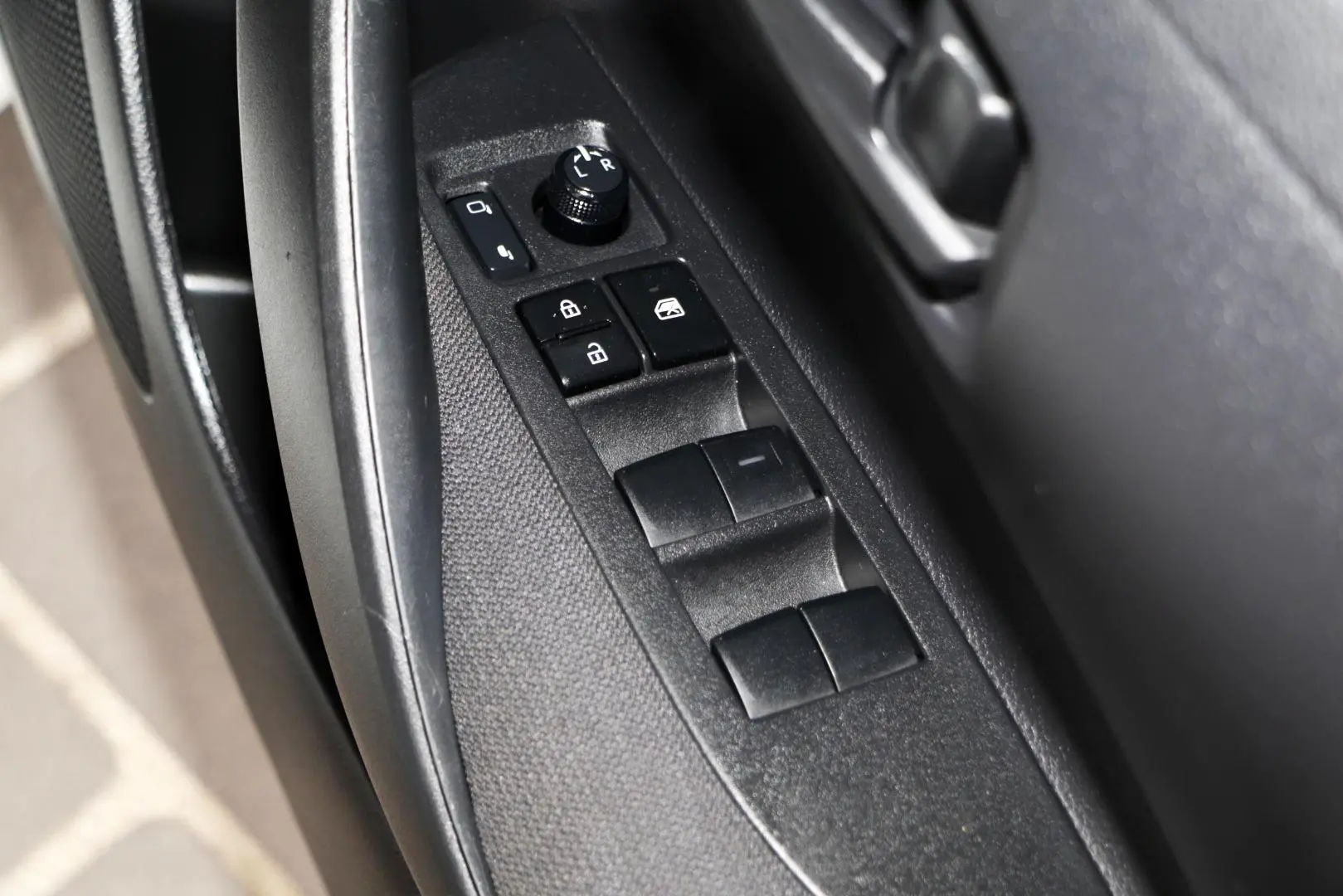 2021 Toyota Corolla Gallery Image 18