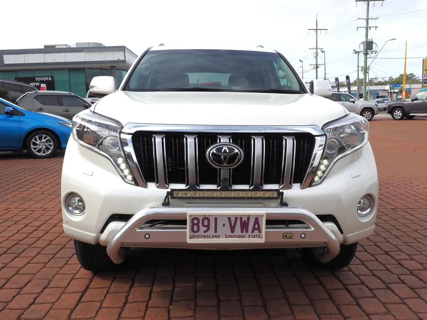 2015 Toyota Landcruiser Prado Gallery Image 8