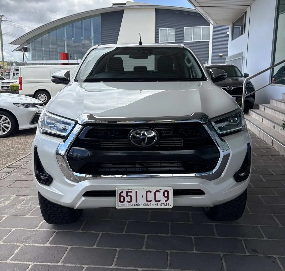 2021 Toyota Hilux Gallery Image 7