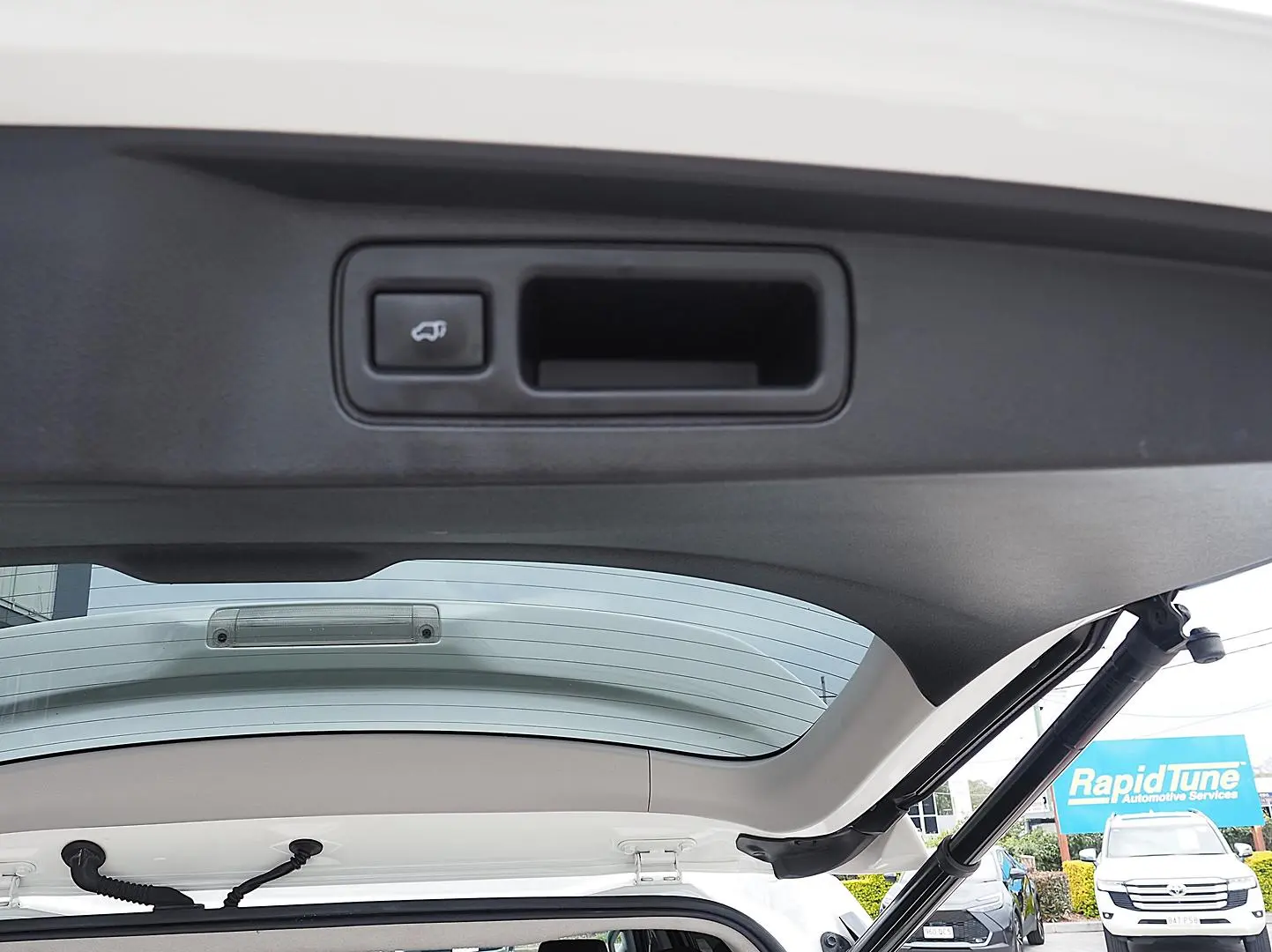 2017 Toyota Fortuner Gallery Image 16