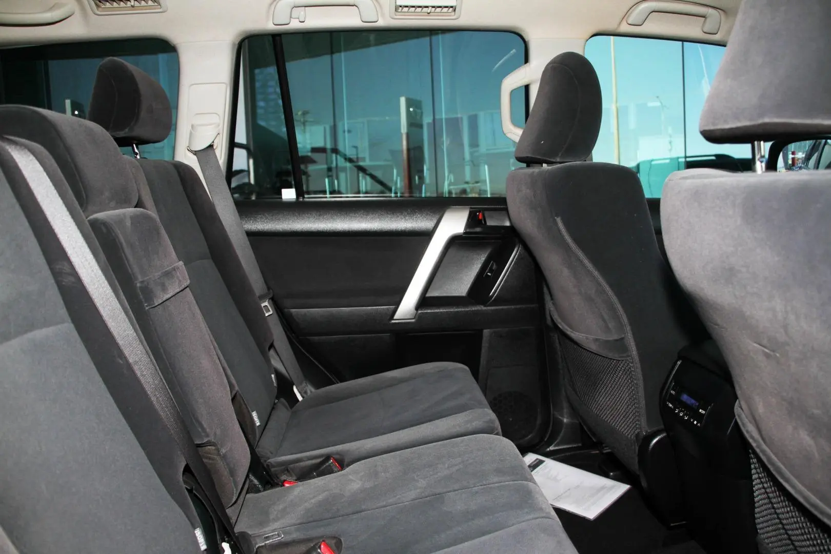 2023 Toyota Landcruiser Prado Gallery Image 9