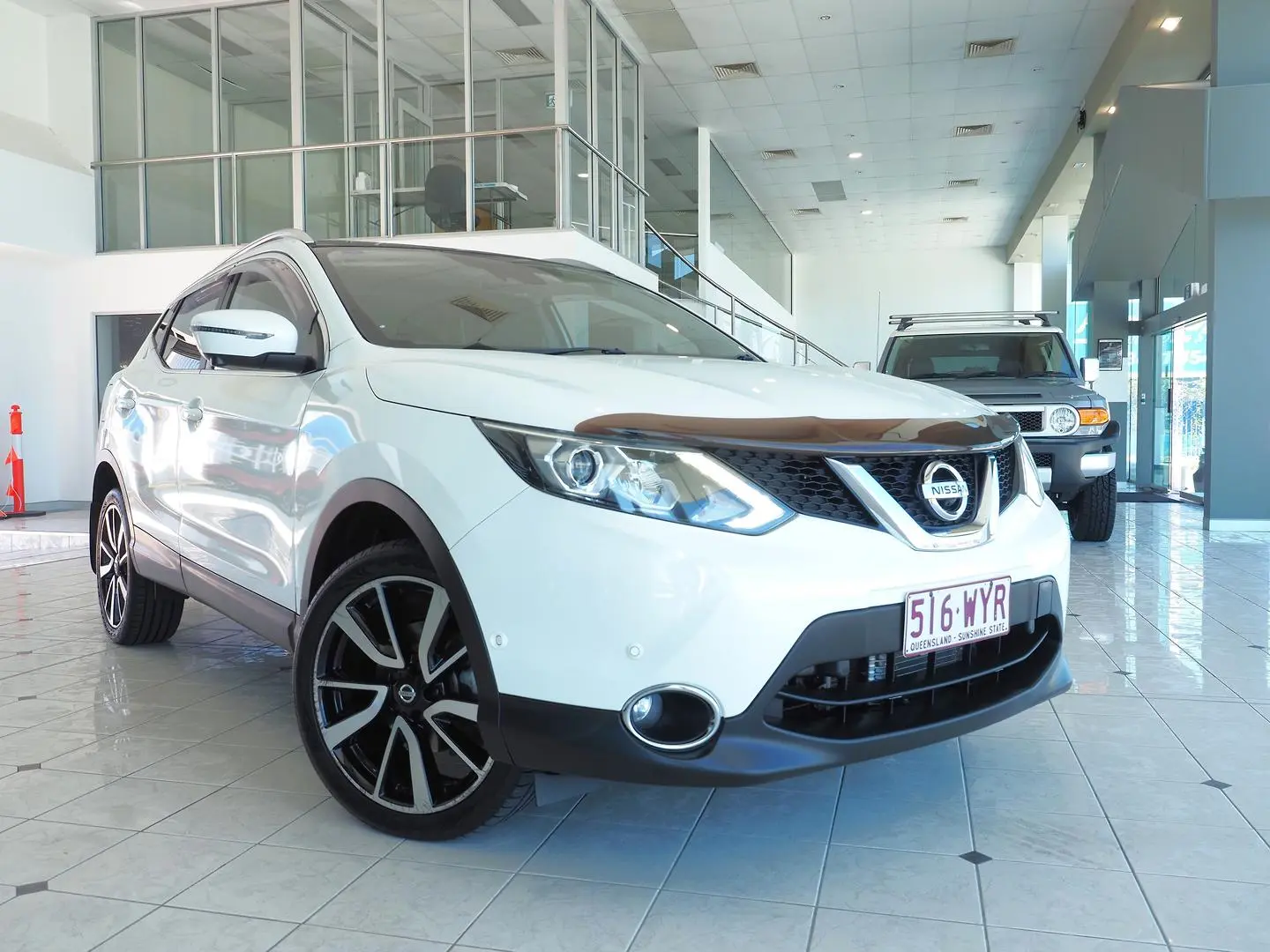 2016 Nissan QASHQAI Gallery Image 1