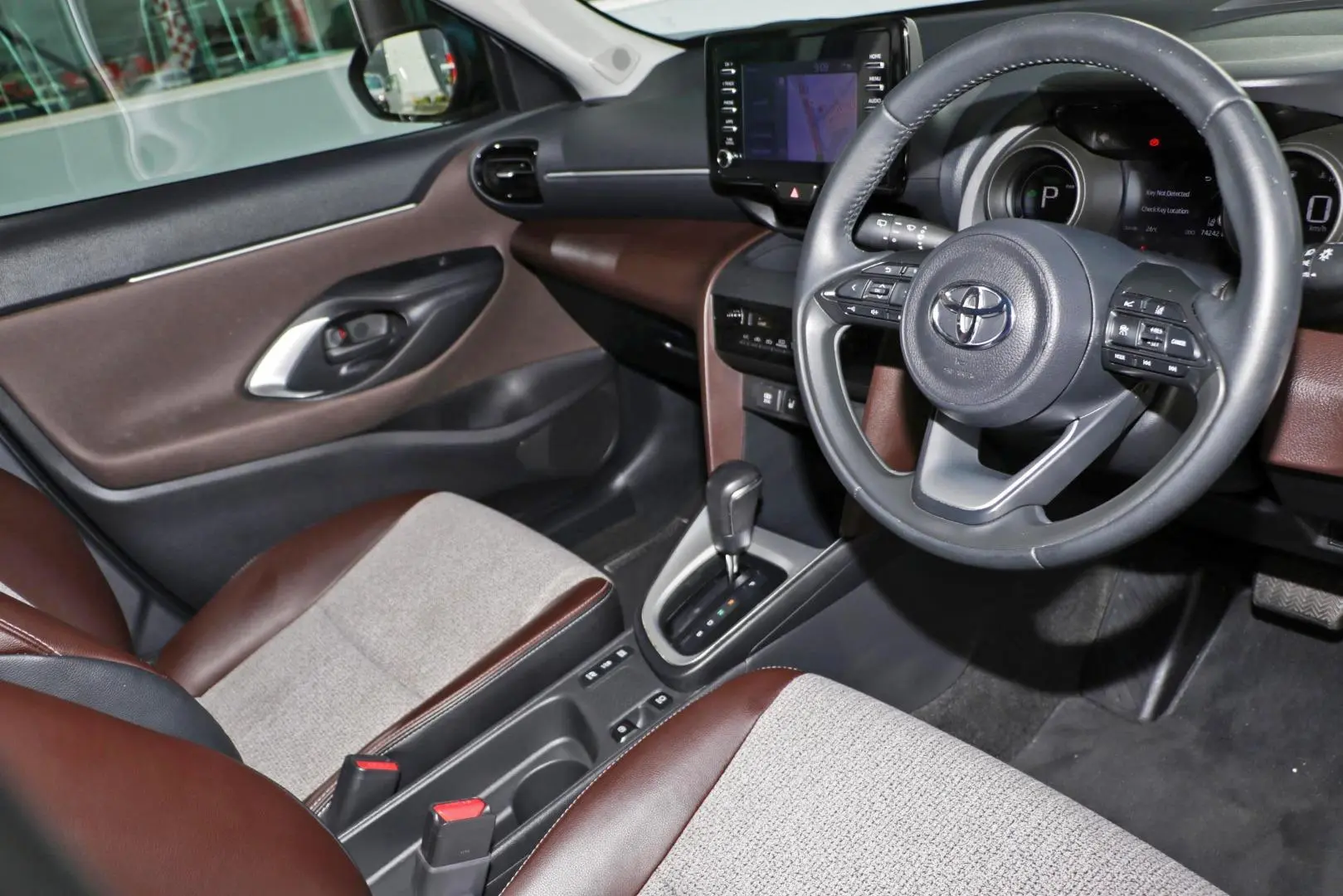 2021 Toyota Yaris Cross Gallery Image 6