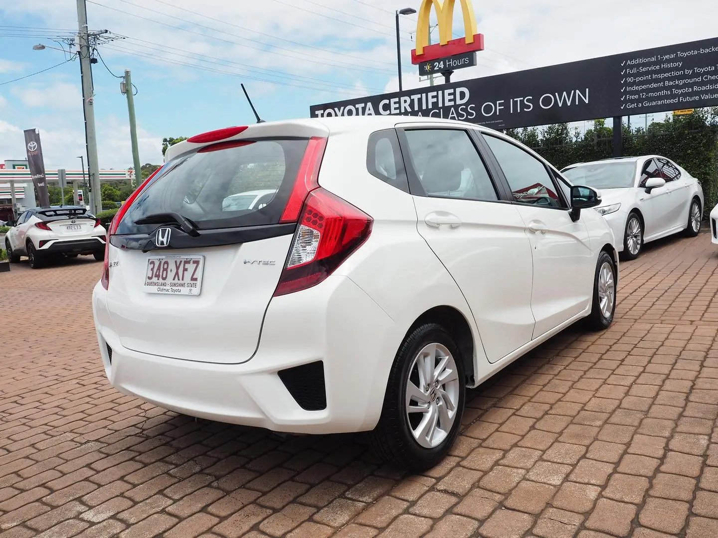 2017 Honda Jazz Image 3