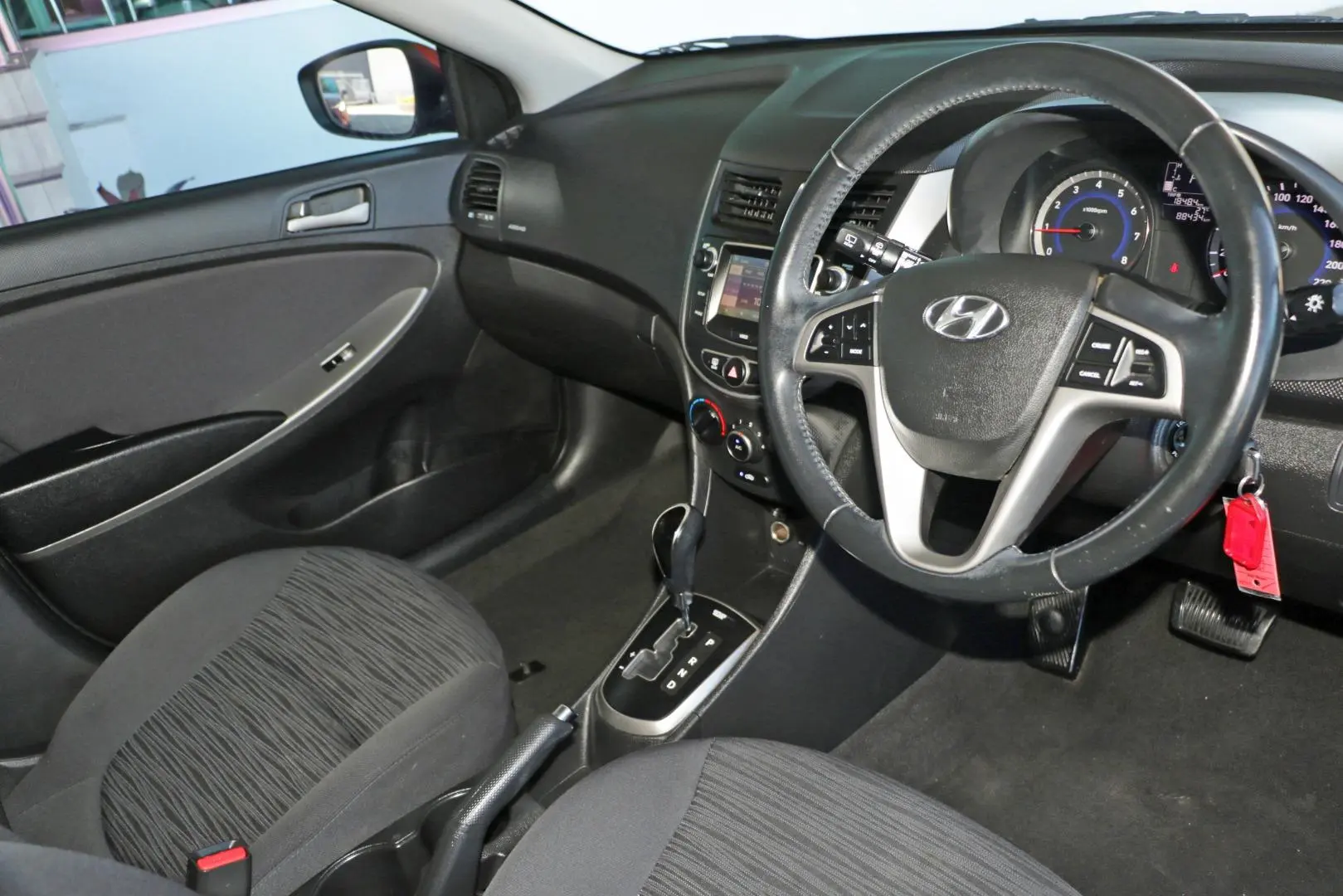 2018 Hyundai Accent Image 6