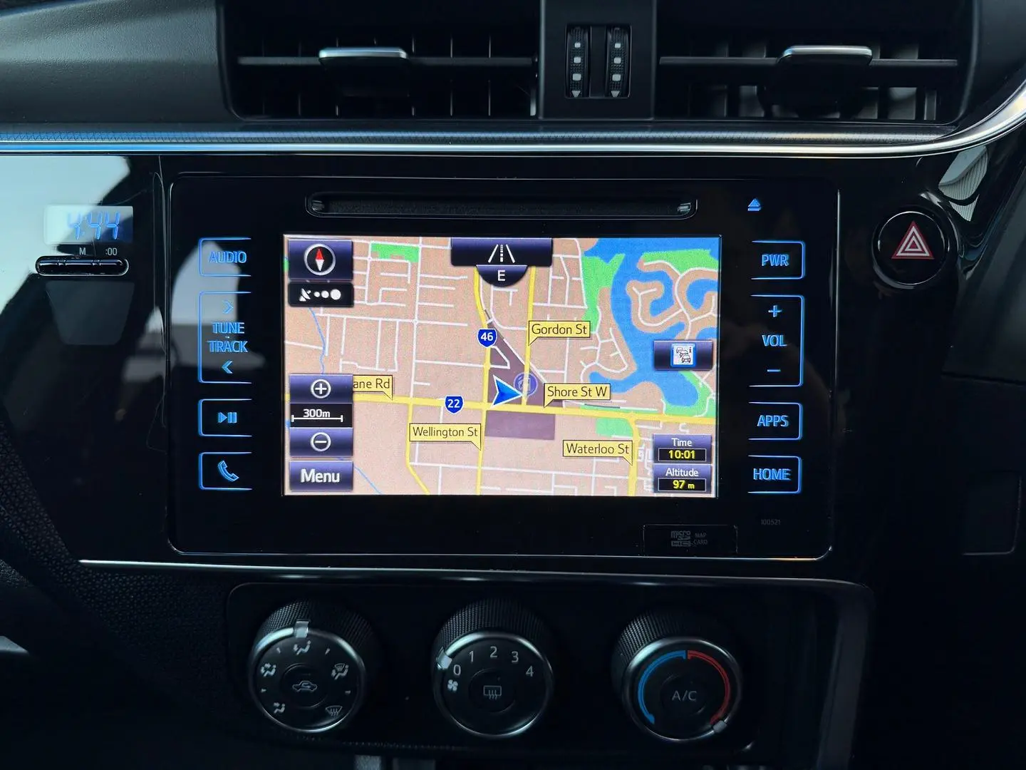 2017 Toyota Corolla Gallery Image 2