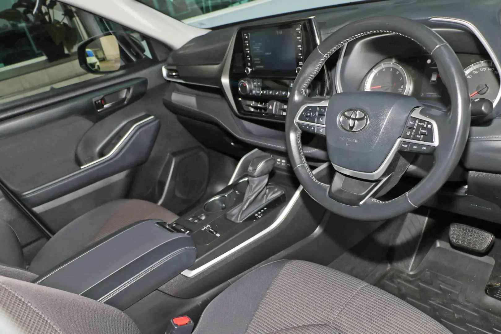 2022 Toyota Kluger Gallery Image 8