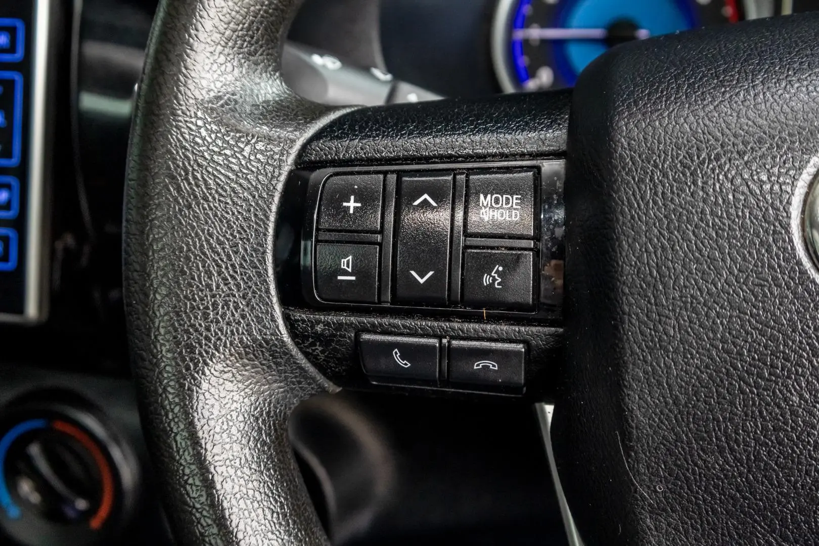 2019 Toyota Hilux Gallery Image 13