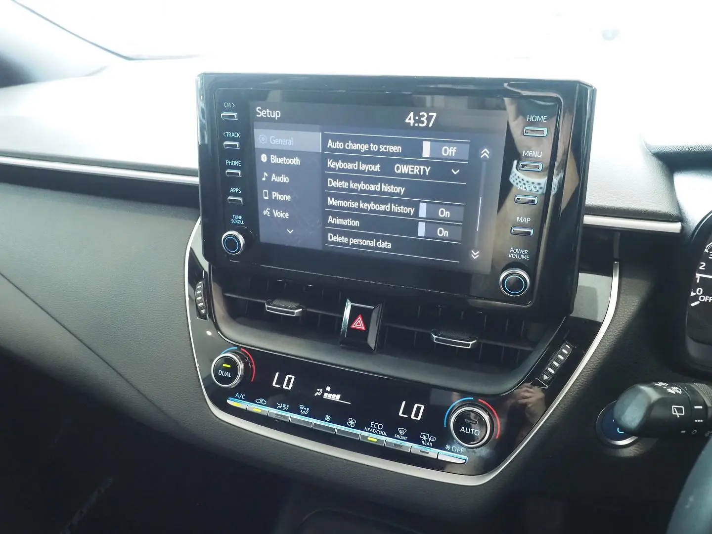 2021 Toyota Corolla Gallery Image 24