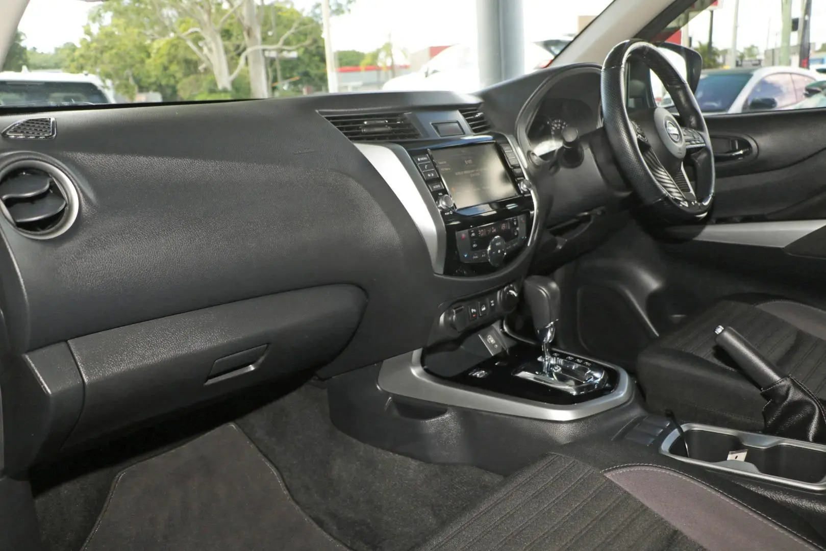 2024 Nissan Navara Gallery Image 7