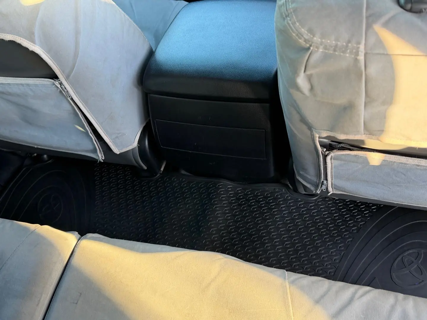 2017 Toyota Landcruiser Gallery Image 12