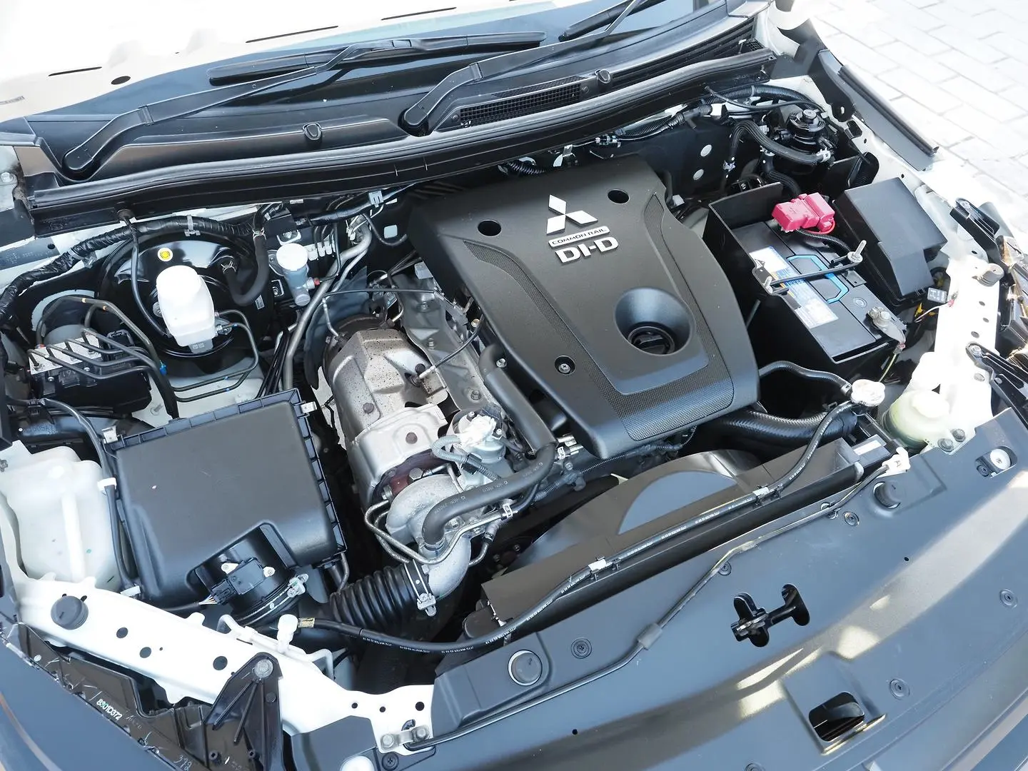2019 Mitsubishi Triton Gallery Image 5