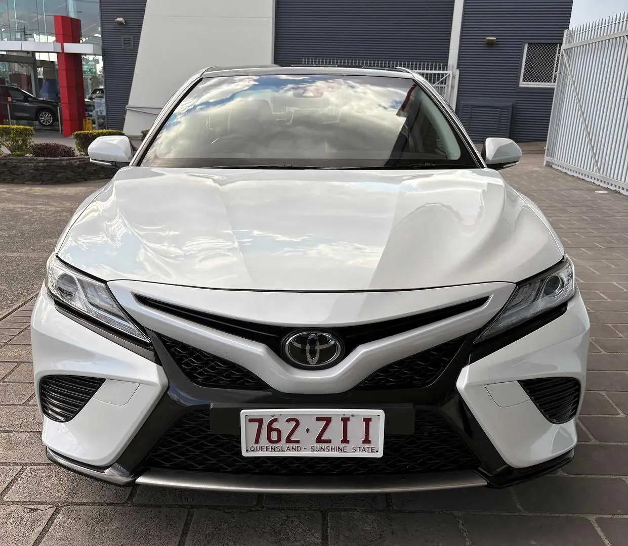 2019 Toyota Camry Gallery Image 5