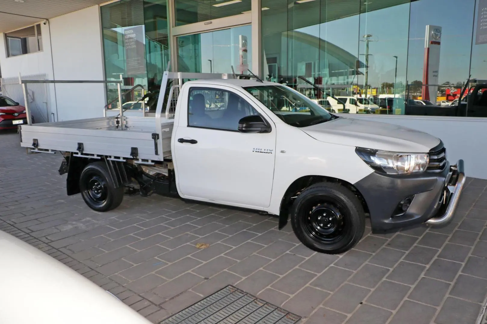 2020 Toyota Hilux Gallery Image 5