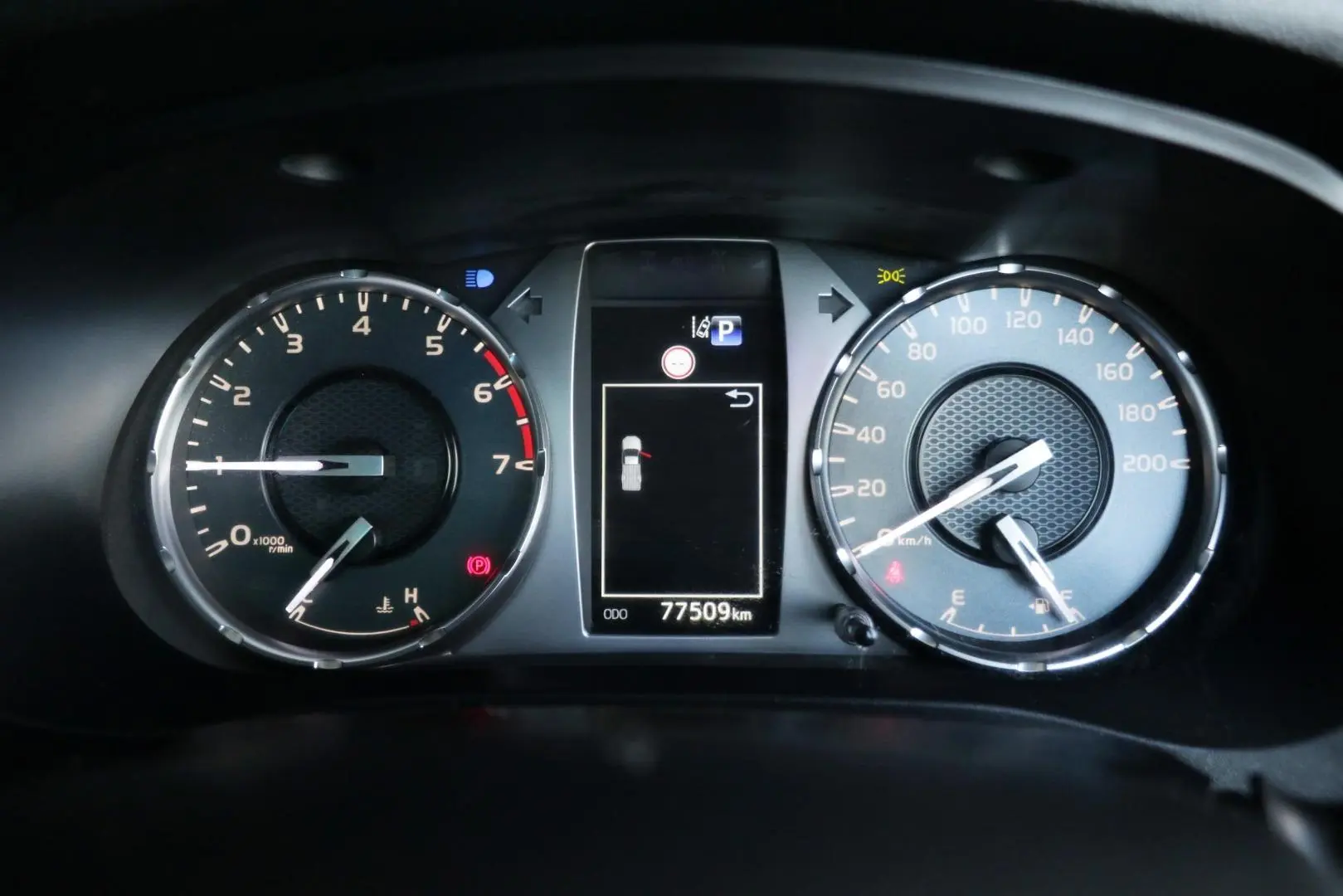 2022 Toyota Hilux Gallery Image 9