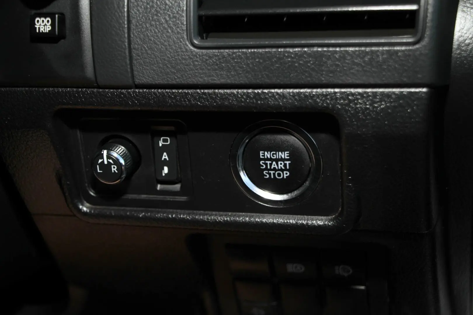 2023 Toyota Landcruiser Prado Gallery Image 18