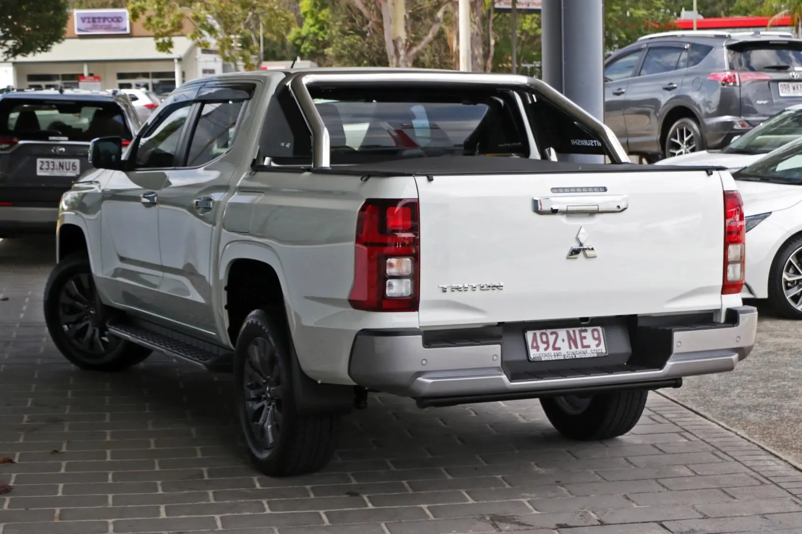 2025 Mitsubishi Triton Gallery Image 2