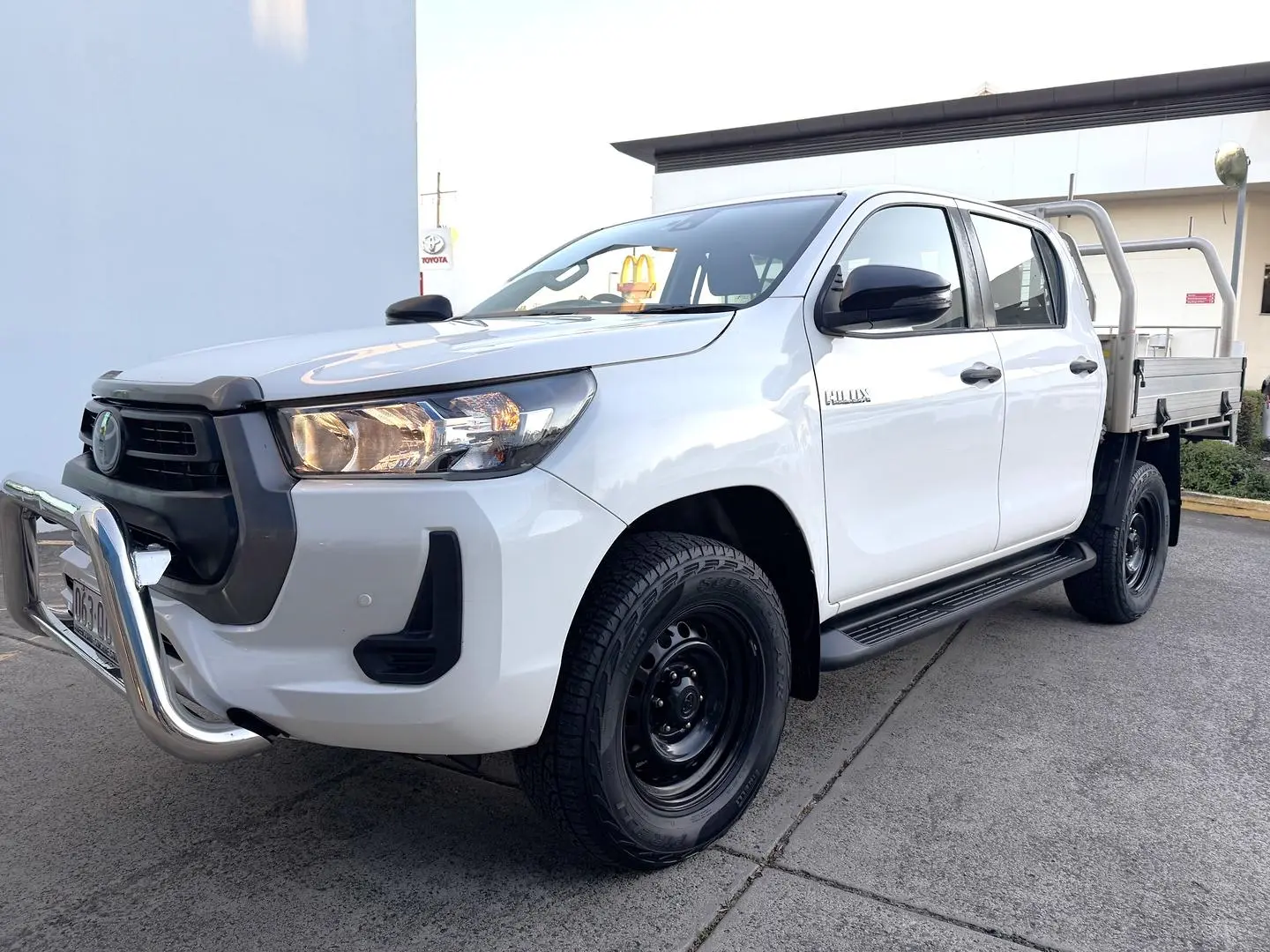 2022 Toyota Hilux Gallery Image 7