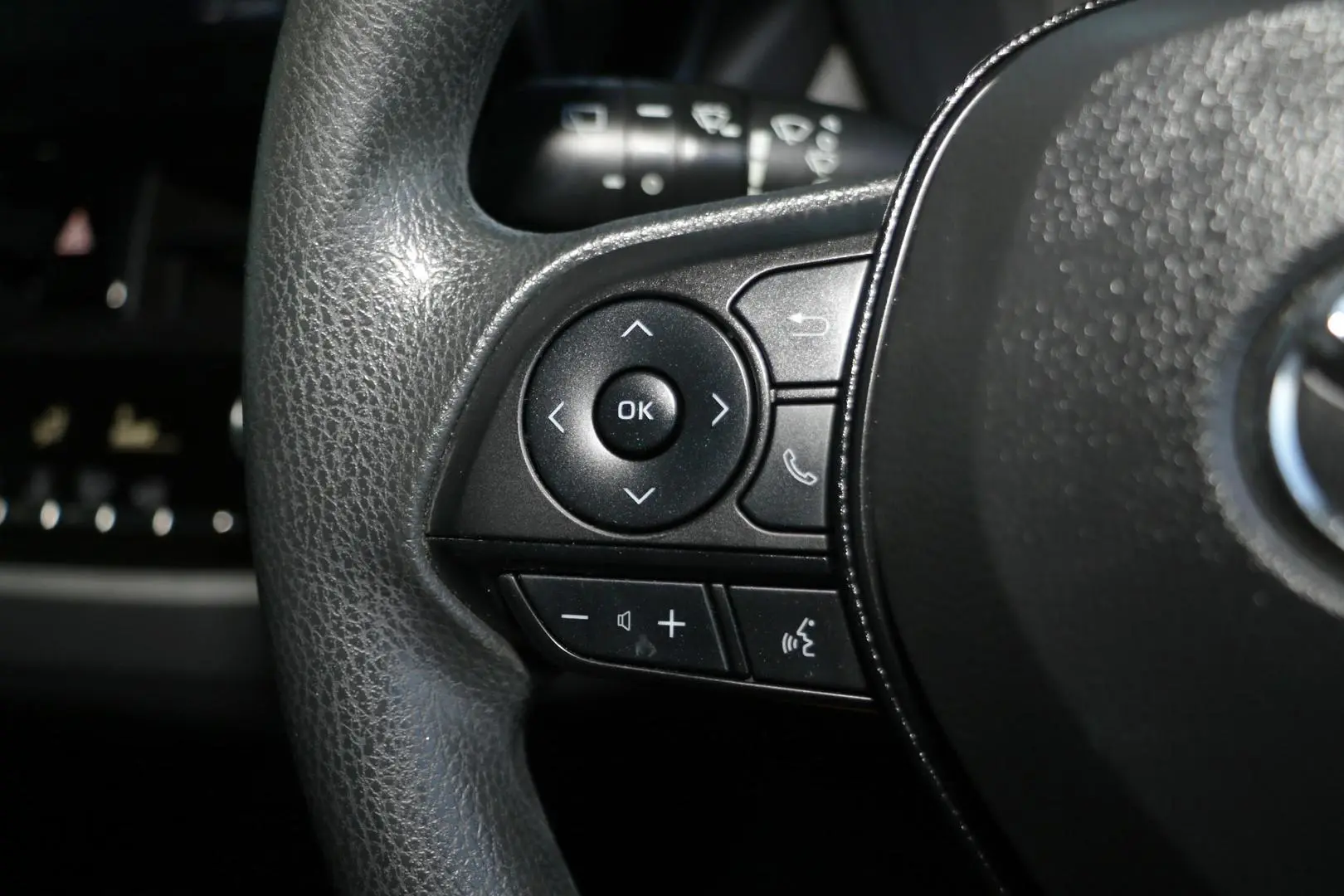 2020 Toyota Corolla Gallery Image 13