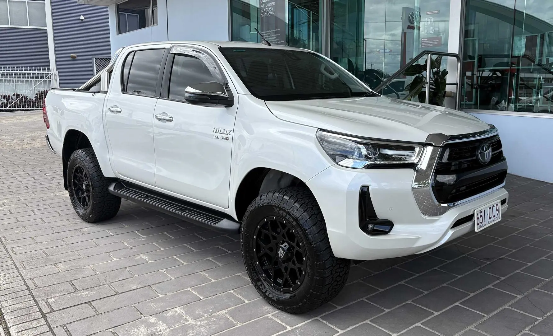 2021 Toyota Hilux Gallery Image 1