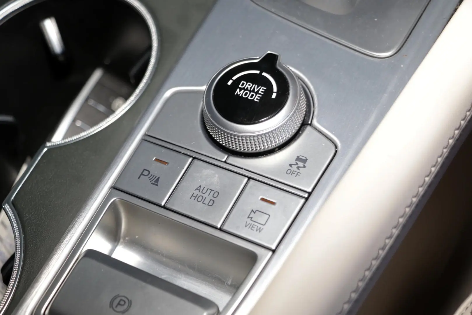 2019 Genesis G70 Gallery Image 13