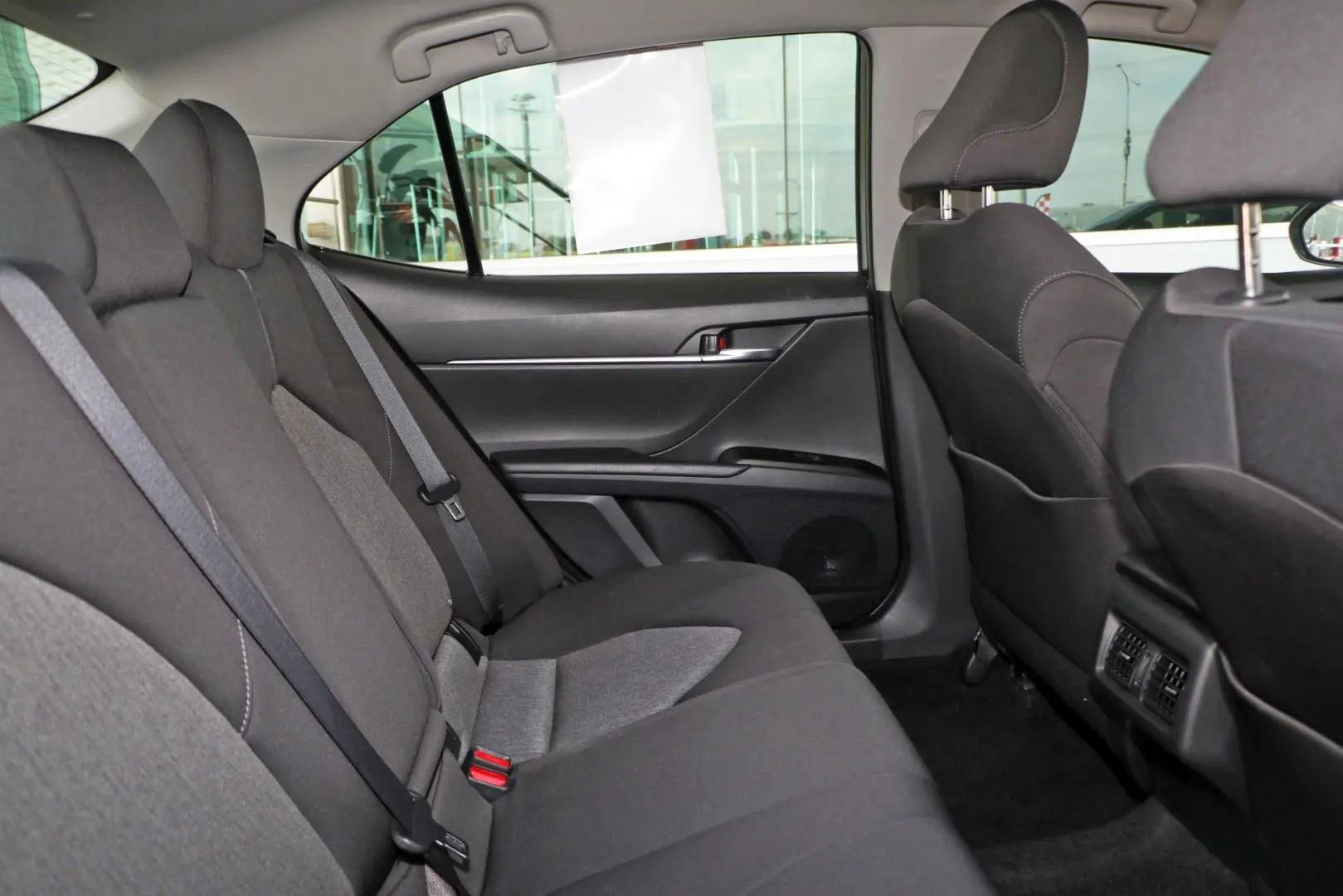 2024 Toyota Camry Gallery Image 11