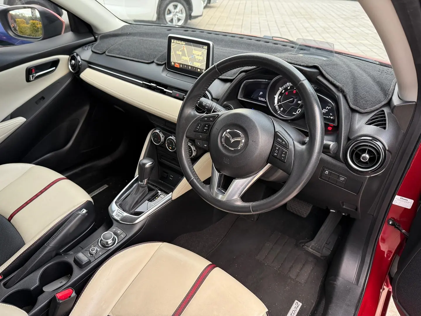 2015 Mazda 2 Gallery Image 4