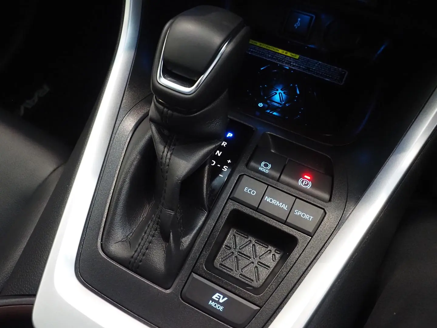2021 Toyota RAV4 Gallery Image 29